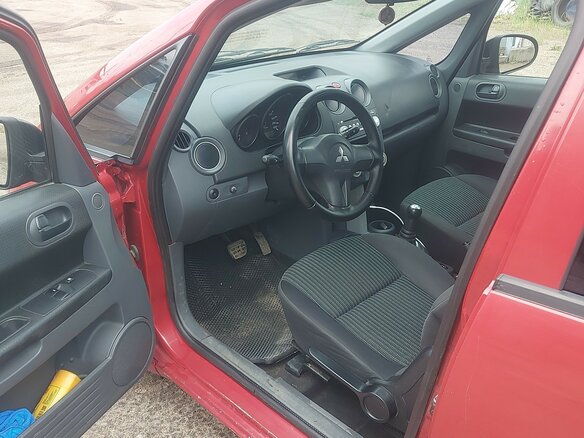 2007 Mitsubishi Colt VI (Z20/Z30), красный - вид 5