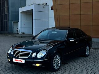 2006 Mercedes-Benz E-Класс 220 III (W211, S211) Рестайлинг, чёрный, 700000 рублей, вид 1