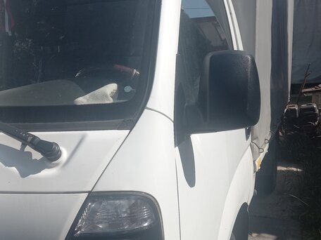 2013 Kia Bongo, белый, 830000 рублей, вид 2