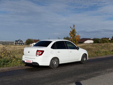 2017 Lada (ВАЗ) Granta Sport I, белый, 660000 рублей, вид 4