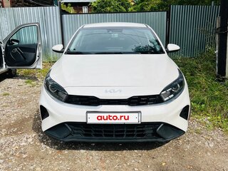 2021 Kia K3 II Рестайлинг, белый, 1900000 рублей, вид 2