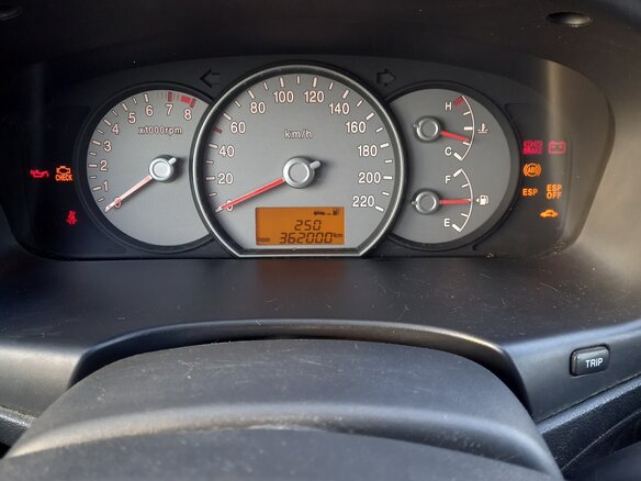 2007 Kia Carens II (UN), чёрный, 500000 рублей - вид 13