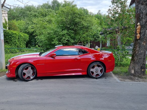 2012 Chevrolet Camaro V, красный, 5000000 рублей - вид 2