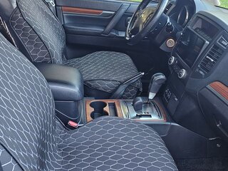 2007 Mitsubishi Pajero IV, чёрный, 1750000 рублей, вид 4
