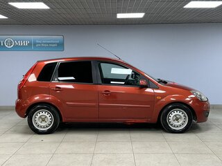 2007 Ford Fiesta Mk5, красный, 279000 рублей, вид 4
