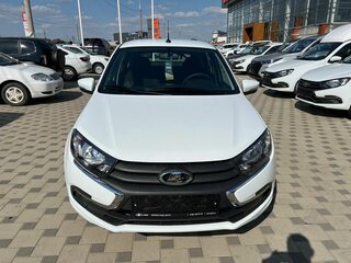 2026 Lada (ВАЗ) Granta I Рестайлинг, белый, 1098000 рублей, вид 2