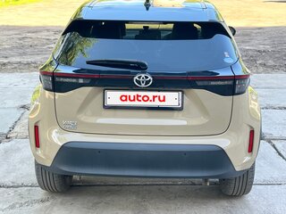2021 Toyota Yaris Cross I, бежевый, 1880000 рублей, вид 4