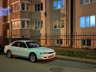 1993 Mazda 626 IV (GE), белый, 180000 рублей, вид 2