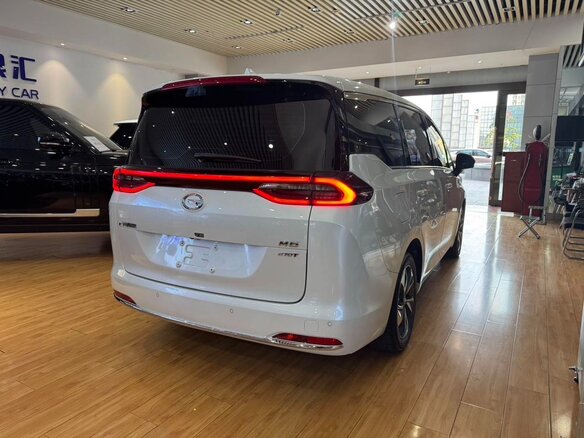 2022 GAC Trumpchi M6 Pro, белый, 1250000 рублей - вид 3