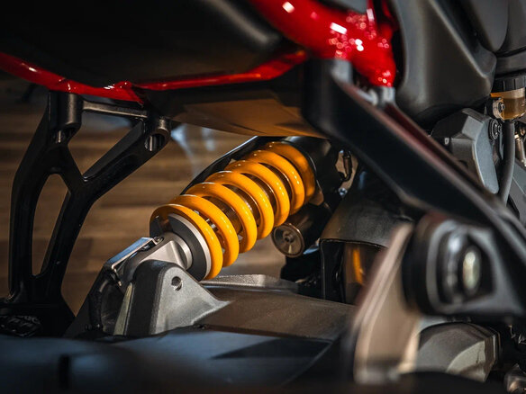 2026 Ducati Multistrada V2, красный, 2490000 рублей - вид 12