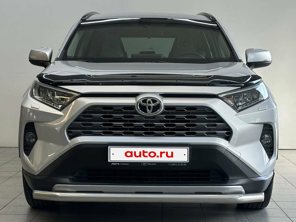 Открыть фотографии: Toyota RAV4 V (XA50)