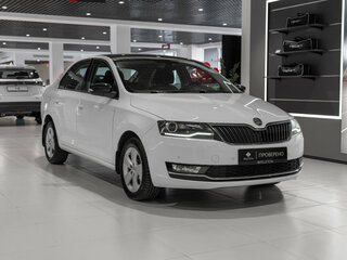 2017 Skoda Rapid I Рестайлинг, белый, 1475000 рублей, вид 2