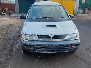 1997 Mitsubishi Chariot II, серебристый, 130000 рублей, вид 1