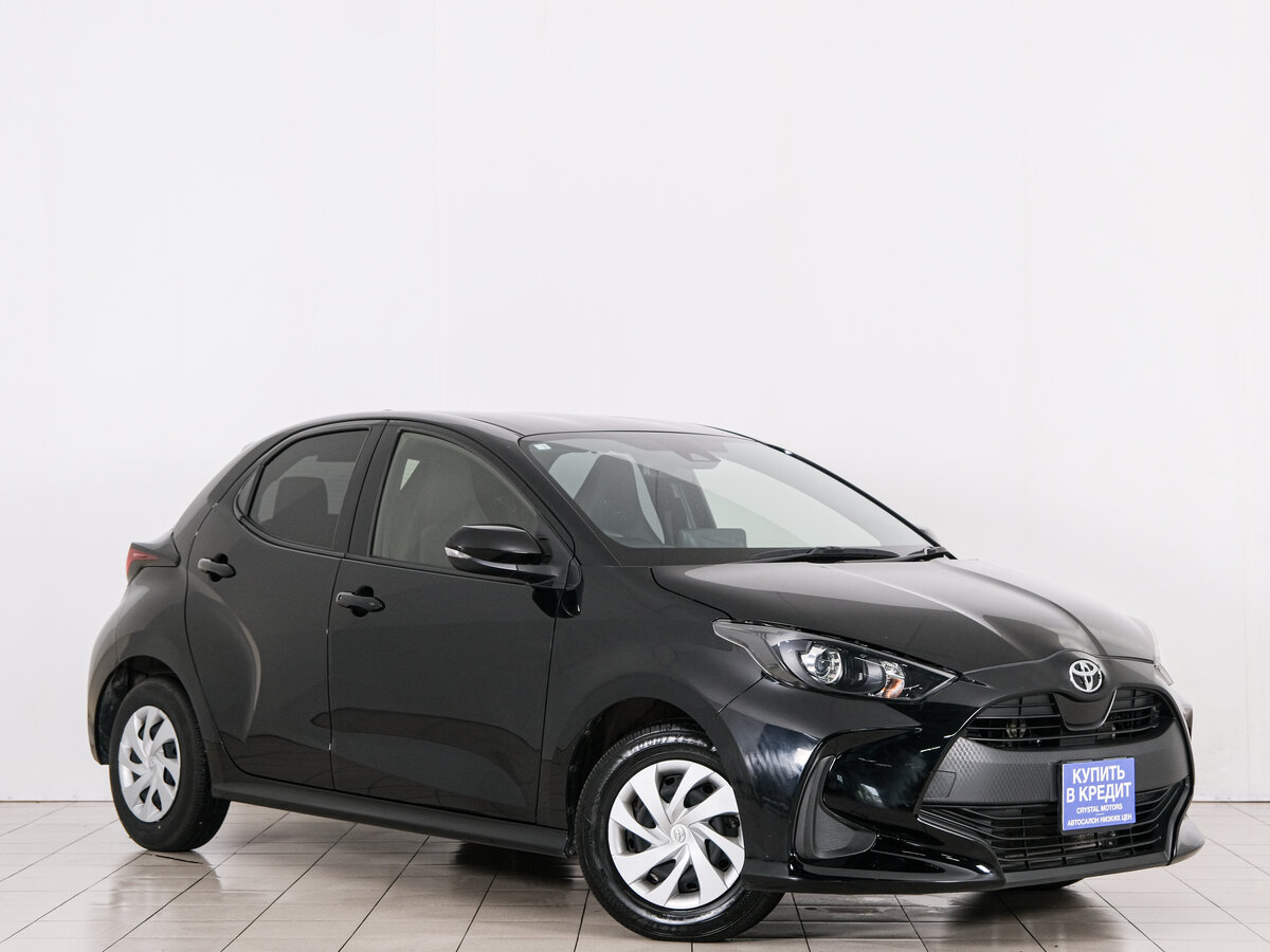 Открыть фотографии: Toyota Yaris IV
