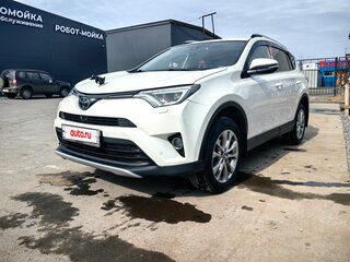 2016 Toyota RAV4 IV (XA40) Рестайлинг, белый, 2500000 рублей, вид 1