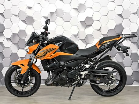 2020 Kawasaki Z 400, чёрный, 595000 рублей, вид 4