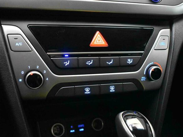 2018 Hyundai Elantra VI (AD), синий, 1120000 рублей - вид 7