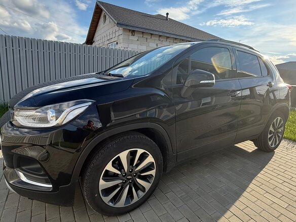 2020 Chevrolet Trax I Рестайлинг, чёрный, 1400000 рублей - вид 4