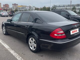 2004 Mercedes-Benz E-Класс 240 III (W211, S211), чёрный, 900000 рублей, вид 5