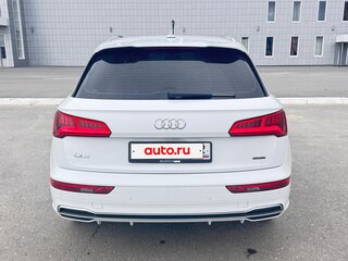 2019 Audi Q5 II (FY), белый, 2990000 рублей, вид 4