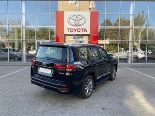 2023 Toyota Land Cruiser 300 Series, чёрный, 11900000 рублей, вид 5