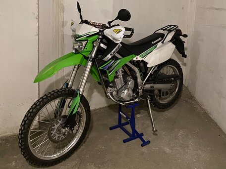 2015 Kawasaki KLX 250, зелёный, 450000 рублей, вид 1