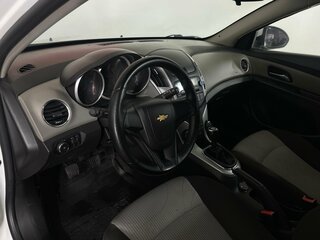 2014 Chevrolet Cruze I Рестайлинг, белый, 560000 рублей, вид 4