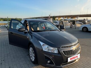 2013 Chevrolet Cruze I Рестайлинг, серый, 680000 рублей, вид 1
