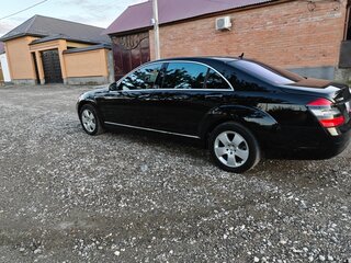 2008 Mercedes-Benz S-Класс 500 V (W221), чёрный, 2450000 рублей, вид 4
