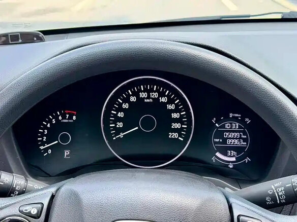 2022 Honda Vezel I Рестайлинг, белый, 1192100 рублей - вид 11
