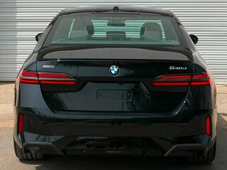 2026 BMW 5 серии 540d xDrive VIII (G60/G61/G68), чёрный, 14190000 рублей, вид 3