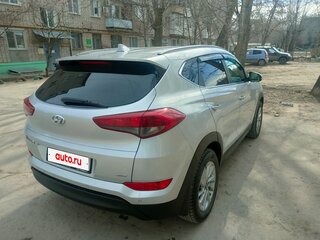 2018 Hyundai Tucson III, серебристый, 2000000 рублей, вид 3