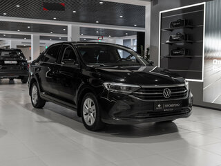 2021 Volkswagen Polo VI, чёрный, 1300000 рублей, вид 2