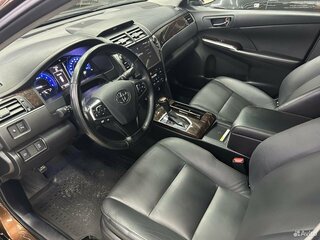 2018 Toyota Camry VII (XV50) Рестайлинг 2, коричневый, 2800000 рублей, вид 5