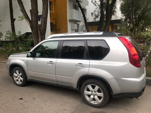 2008 Nissan X-Trail II, серебристый, 1350000 рублей - вид 3