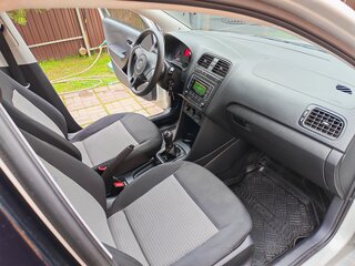 2014 Volkswagen Polo V, серебристый, 910000 рублей, вид 5