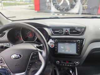2016 Kia Rio III Рестайлинг, жёлтый, 850000 рублей, вид 5