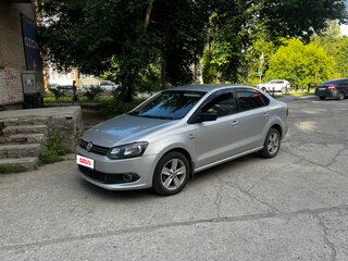 2013 Volkswagen Polo V, серебристый, 615000 рублей, вид 1