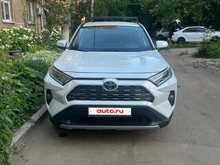 2020 Toyota RAV4 V (XA50), белый, 2800000 рублей, вид 2