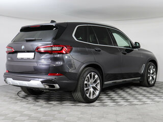 2019 BMW X5 30d IV (G05/G18), серый, 4799000 рублей, вид 2
