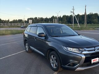 2015 Mitsubishi Outlander III Рестайлинг 2, серый, 1550000 рублей, вид 1