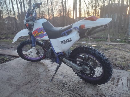 1998 Yamaha TT-R250, белый, 235000 рублей, вид 1
