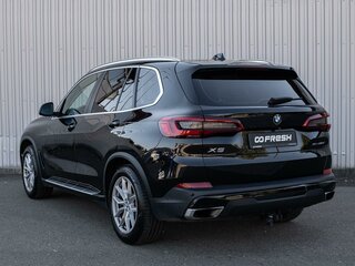 2019 BMW X5 30d IV (G05/G18), чёрный, 6399000 рублей, вид 2