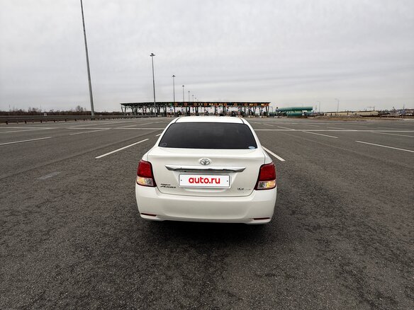 2013 Toyota Corolla Axio XI (E160, E170, E180), белый, 990000 рублей - вид 5
