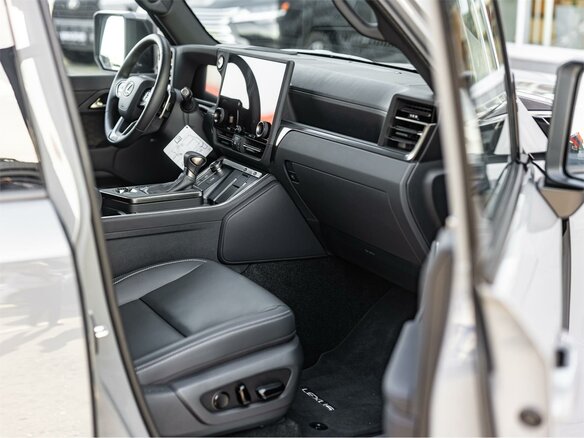 2025 Lexus GX 550 III, серый, 17000000 рублей - вид 14