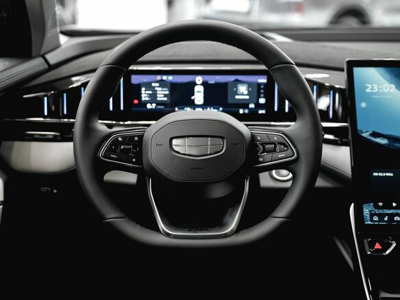 2026 Geely Atlas II, чёрный, 3909990 рублей - вид 10