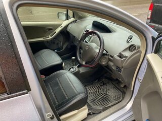 2009 Toyota Vitz II (XP90), голубой, 500000 рублей, вид 5