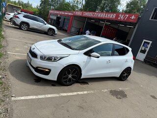 2015 Kia Ceed II Рестайлинг, белый, 1250000 рублей, вид 2