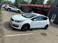 2015 Kia Ceed II Рестайлинг, белый, 1250000 рублей - вид 1