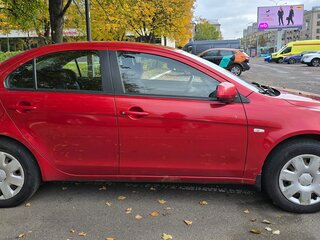 2011 Mitsubishi Lancer X Рестайлинг, красный, 650000 рублей, вид 2